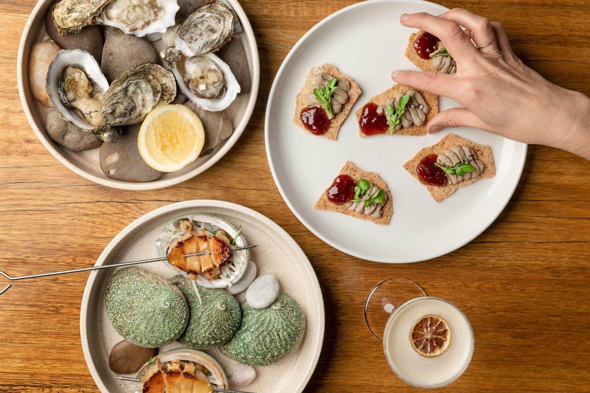 페퍼스 실로 론세스턴 호텔 론서스턴 외부 사진 Oysters and other seafood