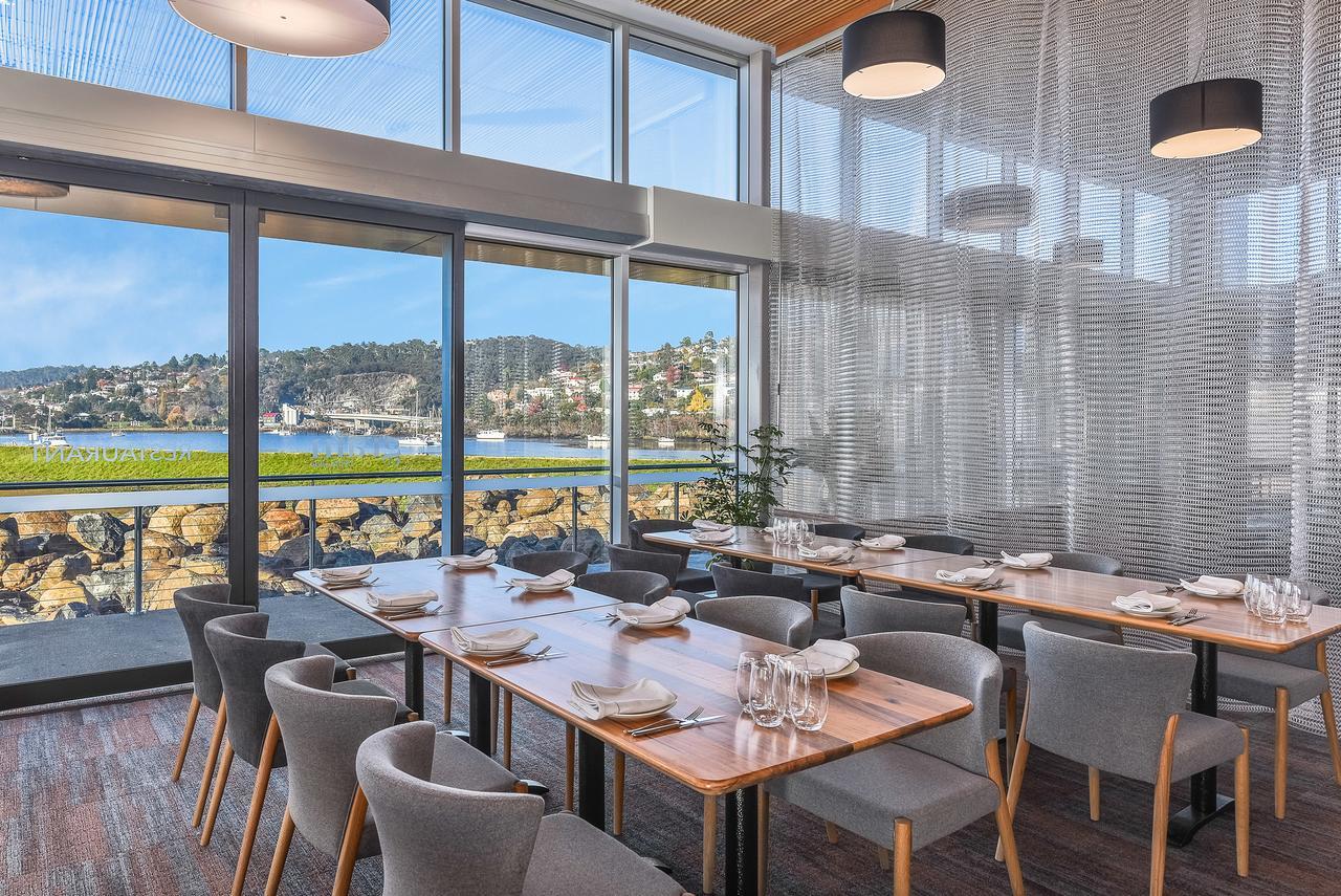 페퍼스 실로 론세스턴 호텔 론서스턴 외부 사진 Interior of the restaurant